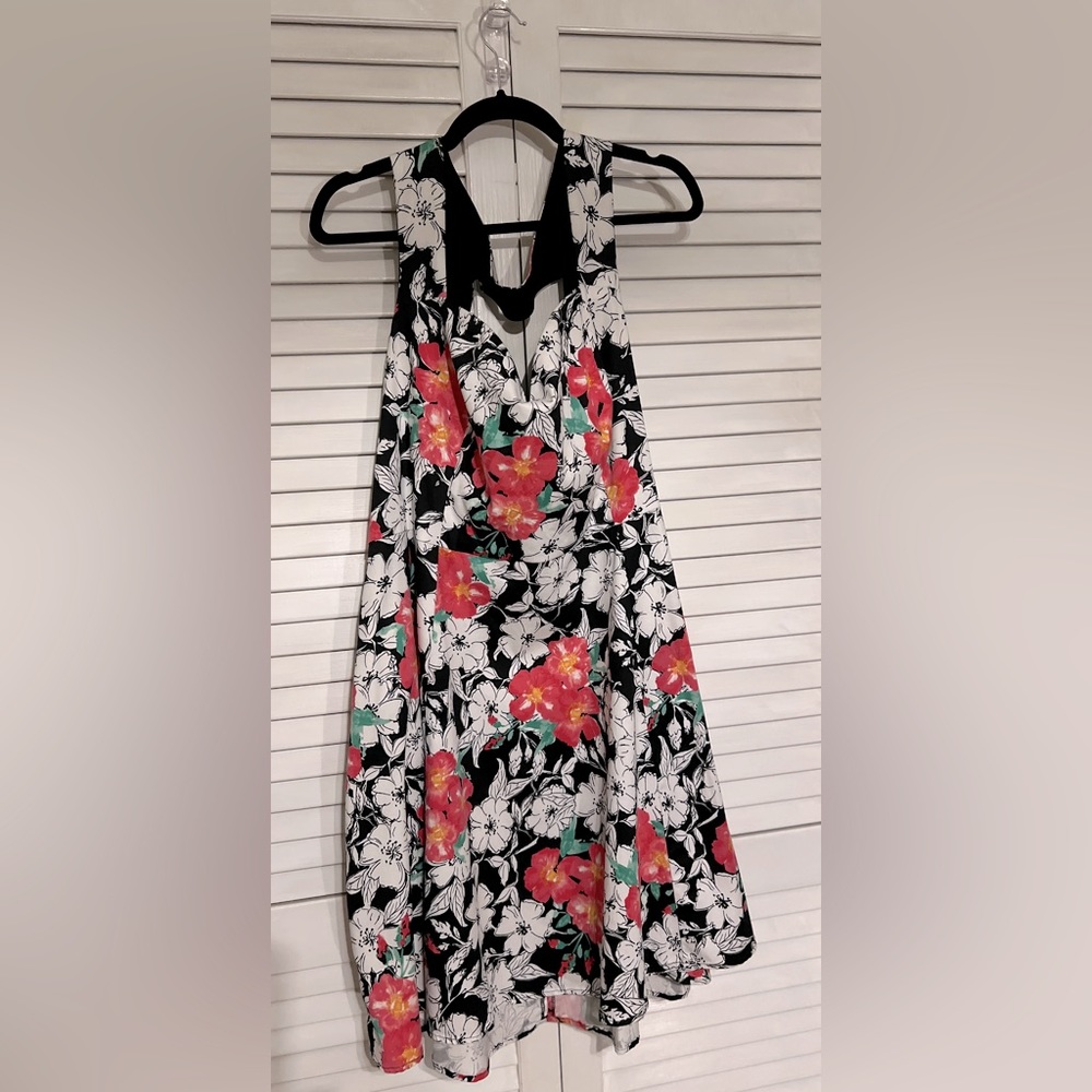 Torrid 26W Sweetheart Retro Chic Tropical Keyhole Back Swing Dress